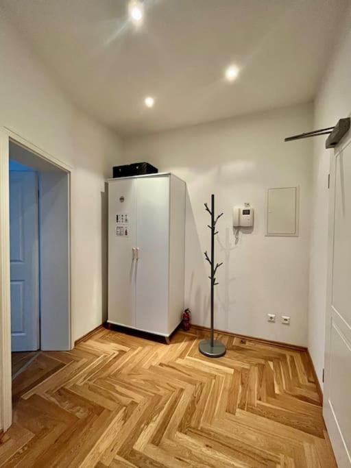 Firstclass 2R_Apartment In Лайпциг Екстериор снимка